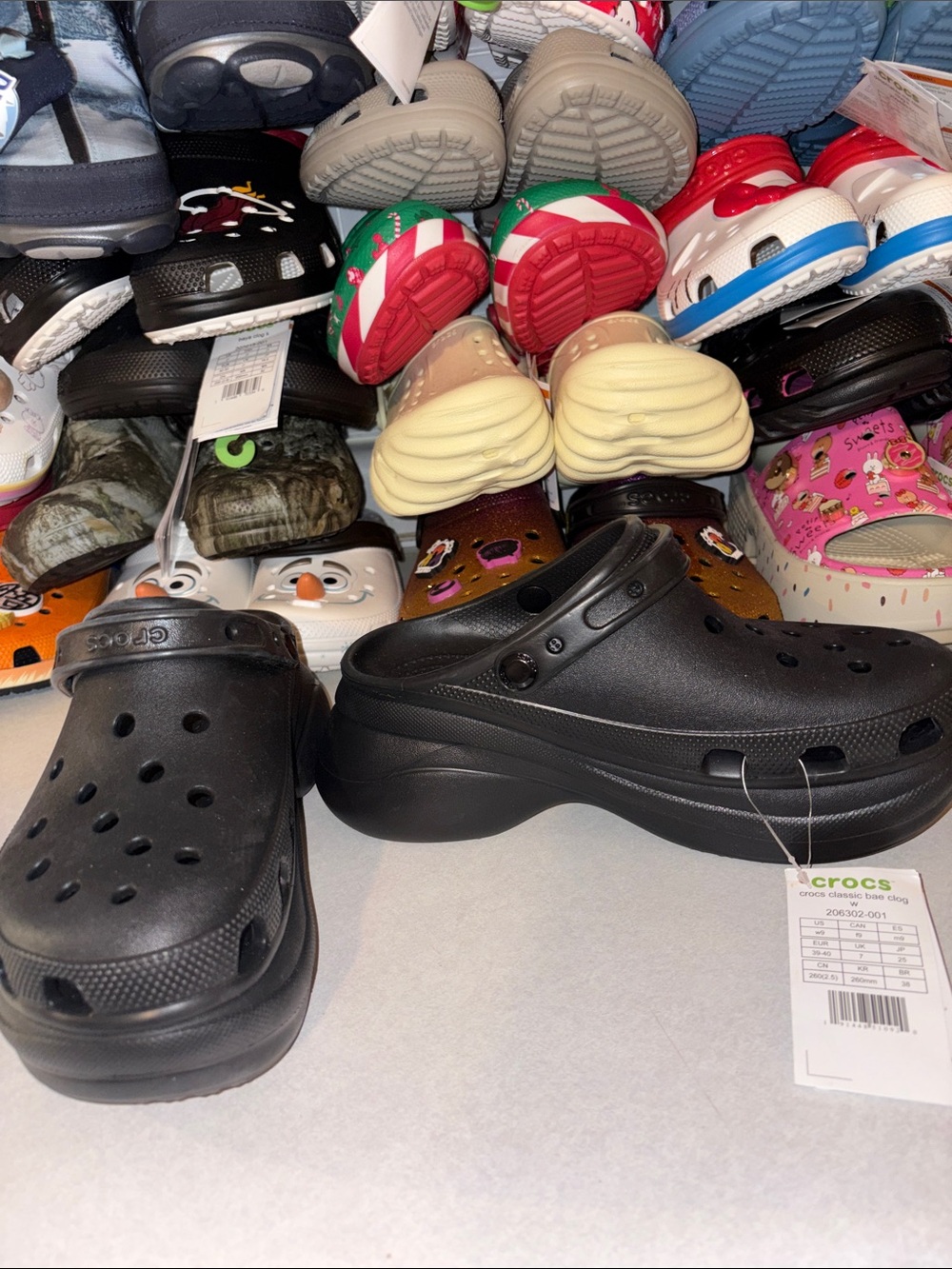 CROCS Classic Platform Clog - Black
